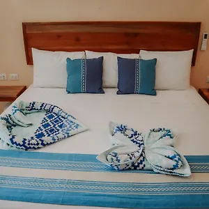 Hotel El Jardin De Los Aluxes